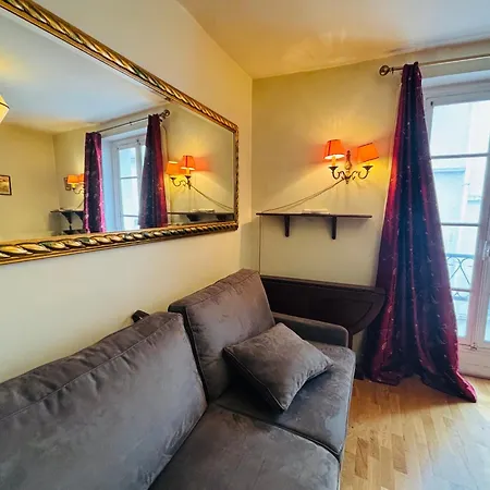 150m To Notre Dame Apartment Paris